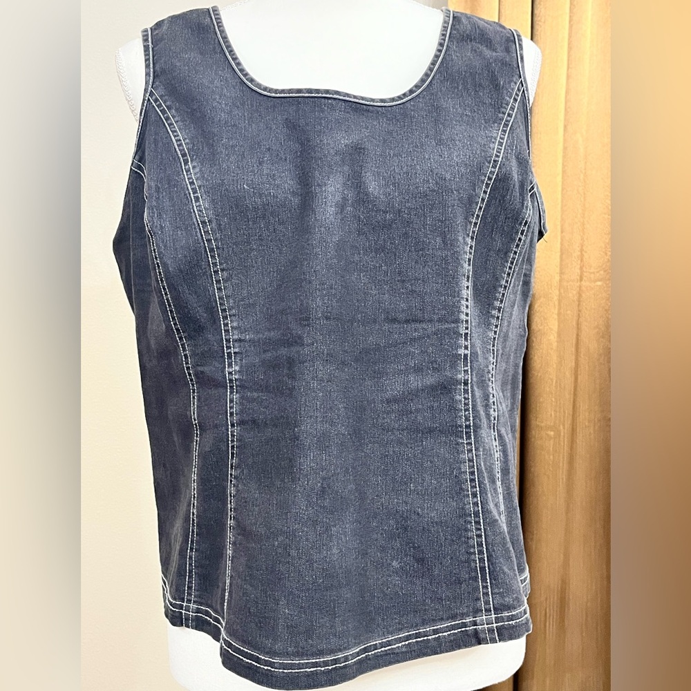 Fitted Blue Sleeveless Tank Top 008